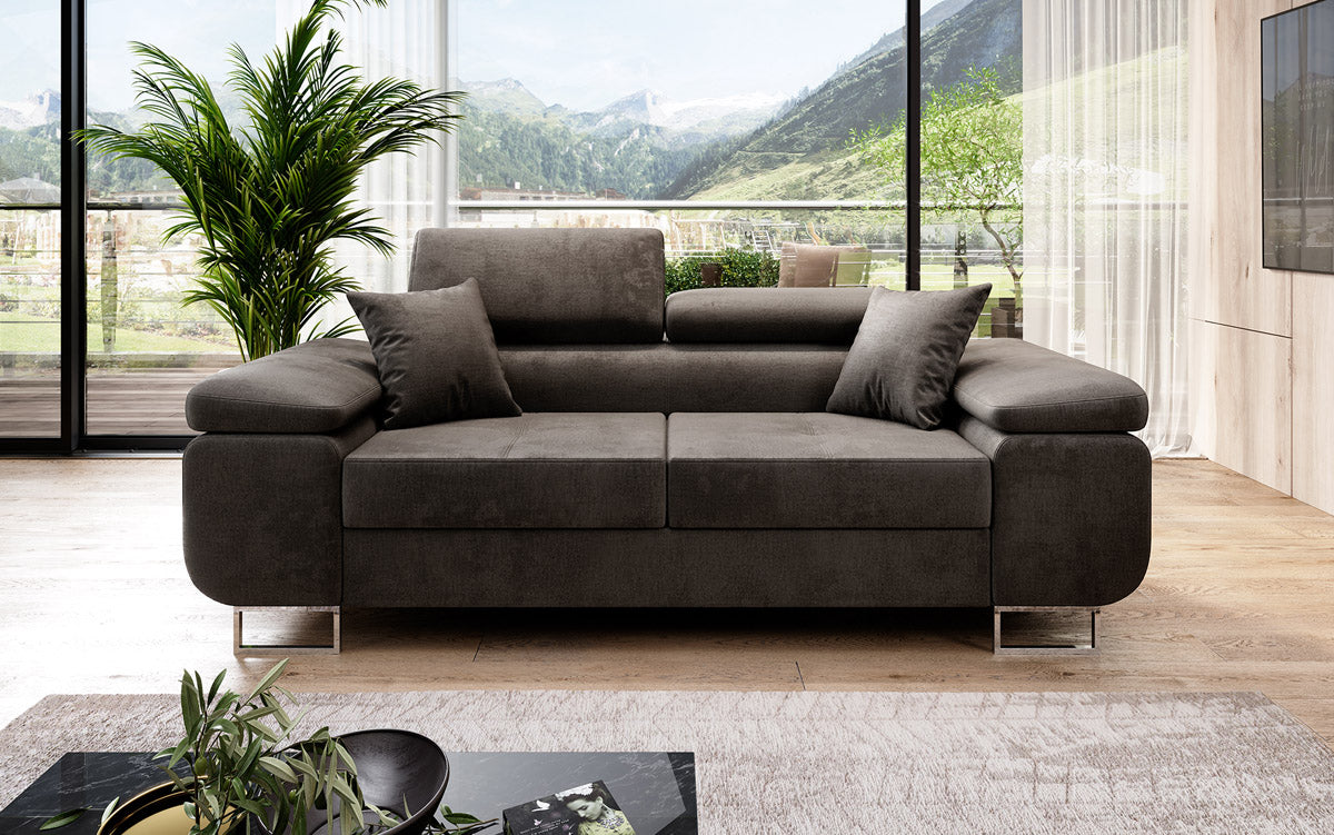Projektowana dwuosobowa sofa Siera z funkcją spania, obita aksamitem