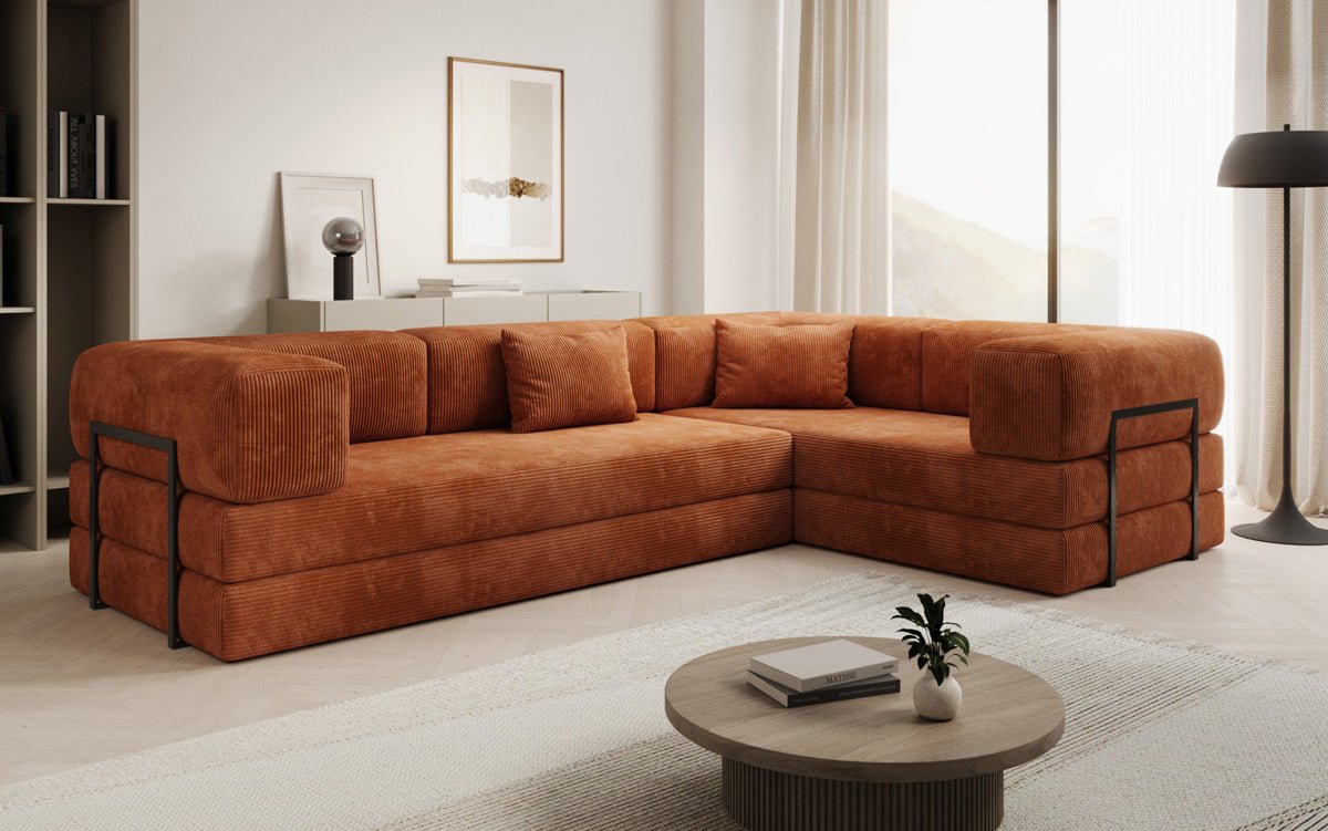 Sofa projektanta Lazy L obita materiałem Cord