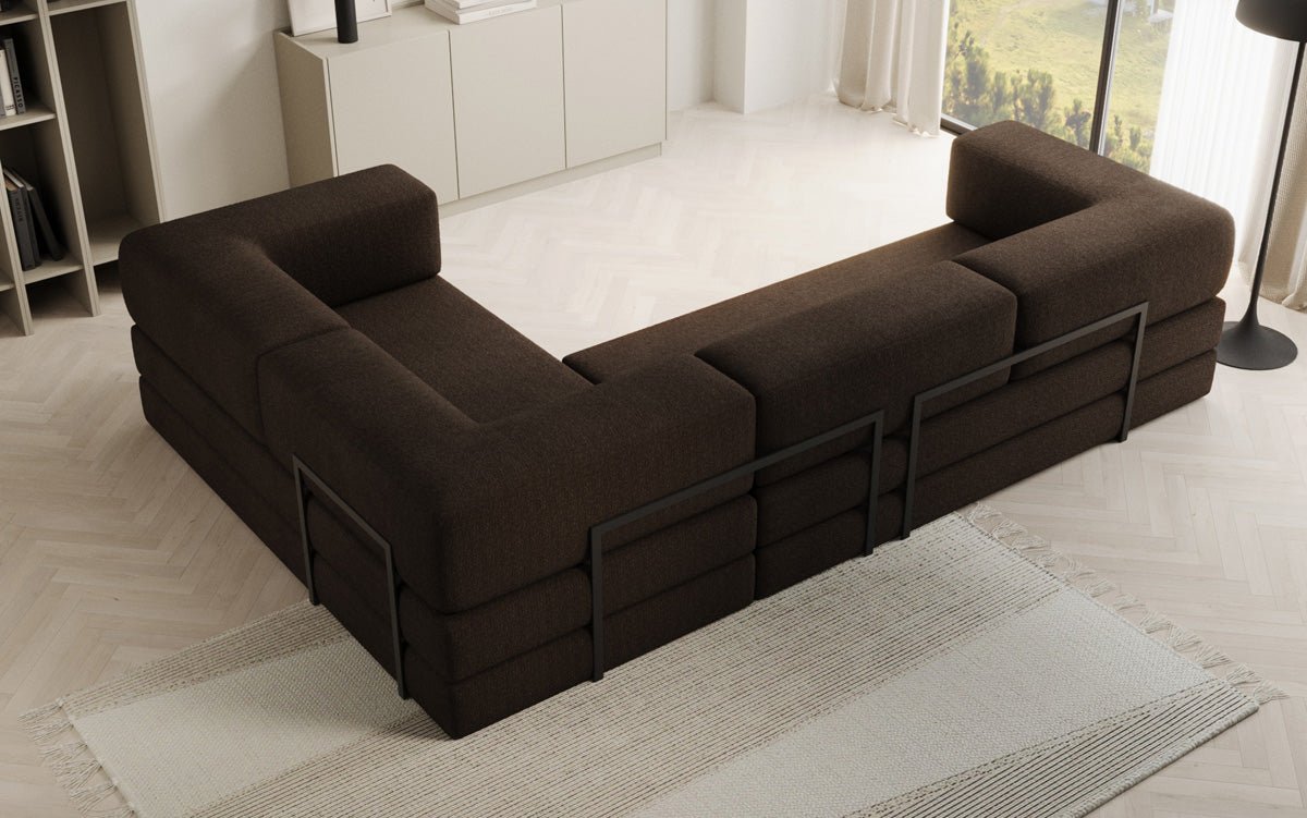 Sofa projektanta Lazy L obita tkaniną Bouclé