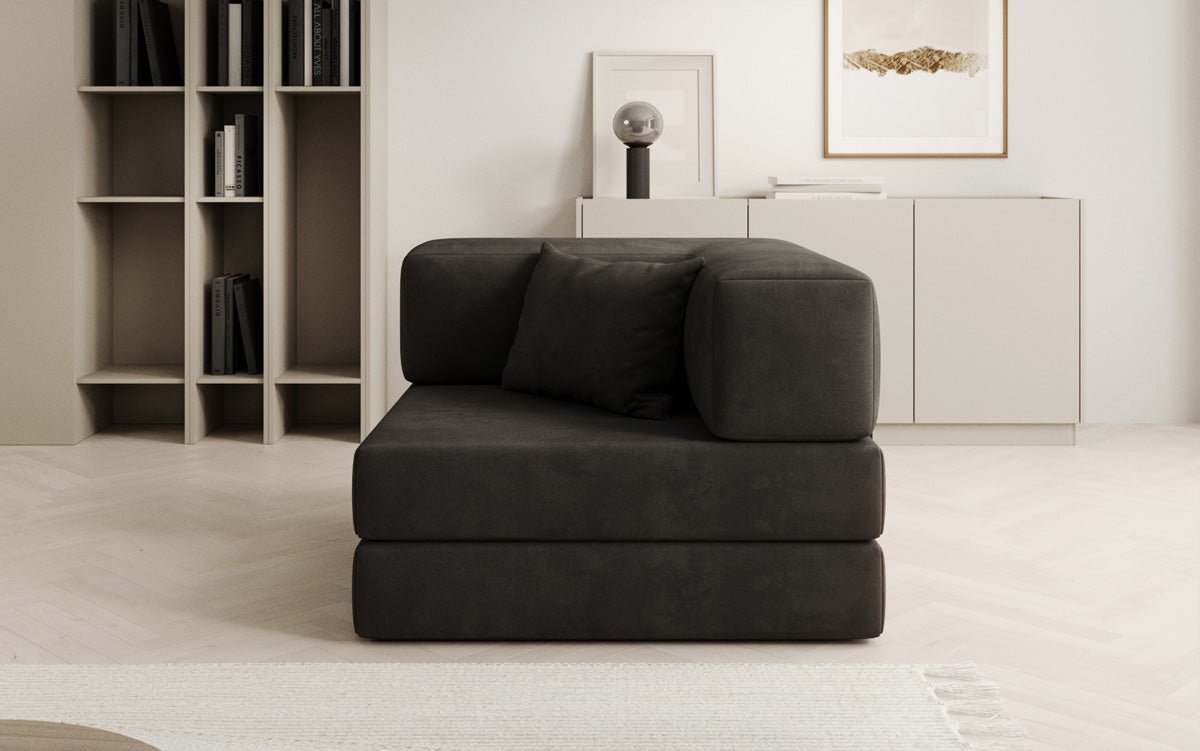 Projektowany fotel Lazy w aksamitnej tapicerce