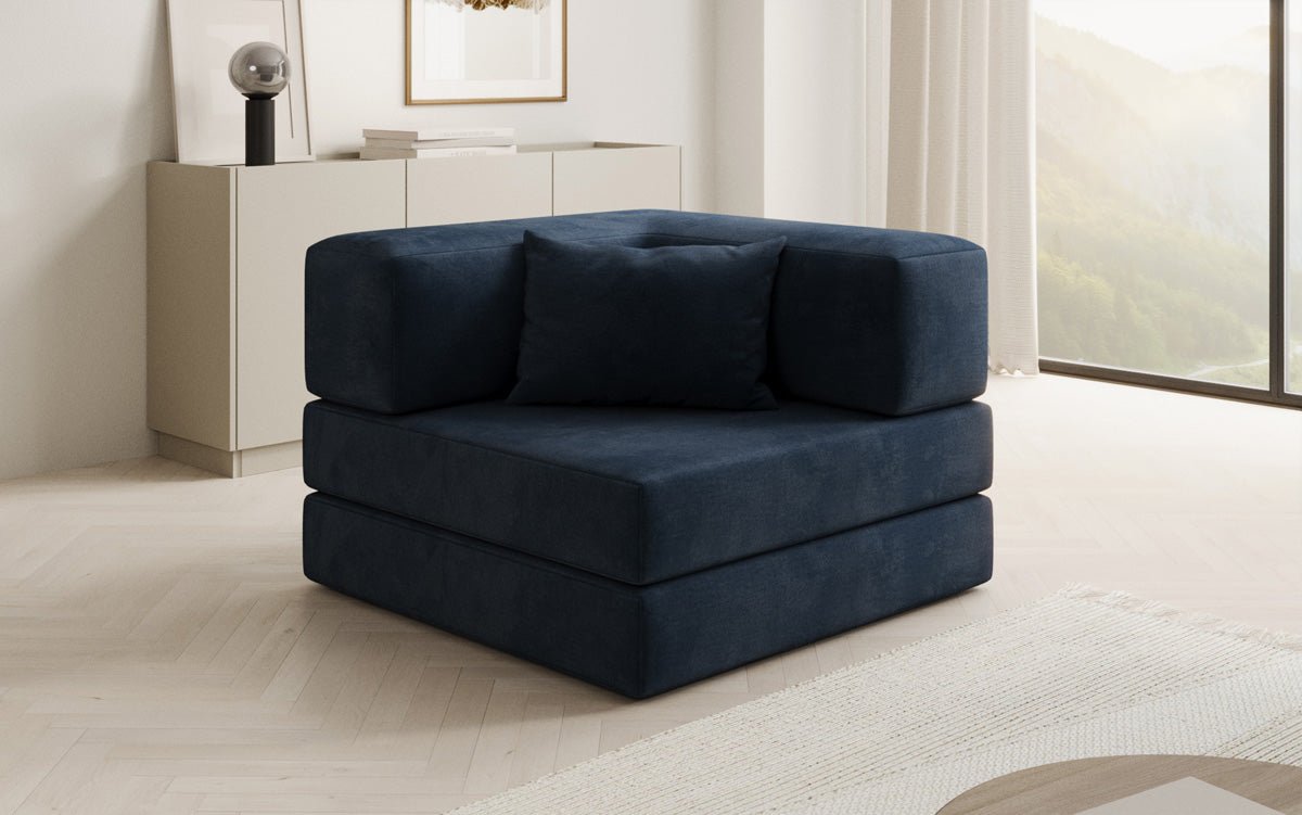 Projektowany fotel Lazy w aksamitnej tapicerce
